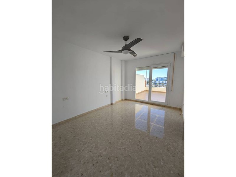 Foto bfeccd6b-d2a6-46eb-8857-b6f45cfe3e6d. Pis a Poniente-Faro Torre del Mar
