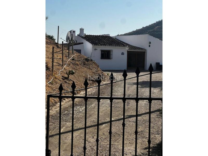 Foto 3c18dcd8-4afd-4598-a651-1a167d483a90. Casa amb aparcament piscina a Viñuela