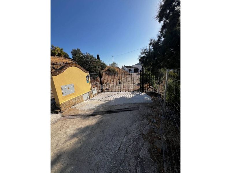Foto 4ea68908-da8c-46ef-aa83-013e0a5f45f0. Casa amb aparcament piscina a Viñuela