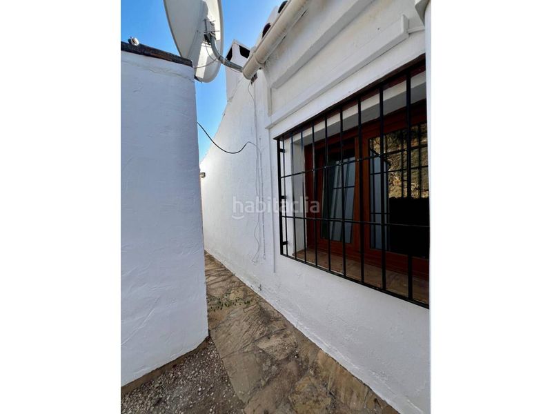 Foto c1e49638-8194-405a-a18d-2308d3f5e204. Casa amb aparcament piscina a Viñuela