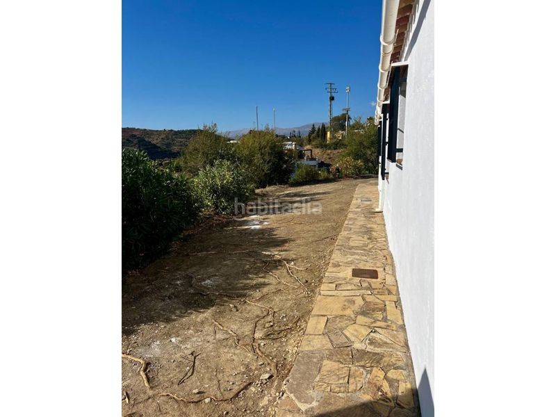 Foto c257ed06-90ae-47ea-bf11-f568d64dde94. Casa amb aparcament piscina a Viñuela