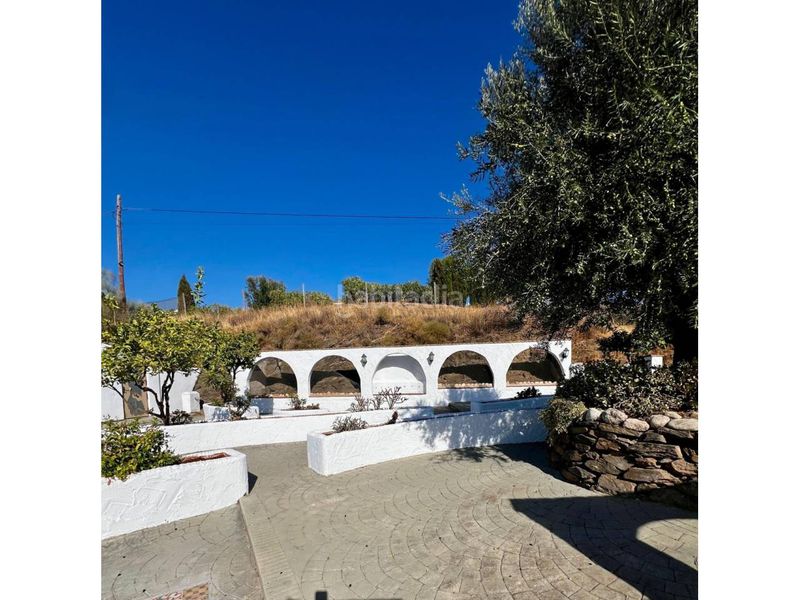 Foto c4f65b12-bbb3-4f3a-a60f-bdd7c4c5dad2. Casa amb aparcament piscina a Viñuela