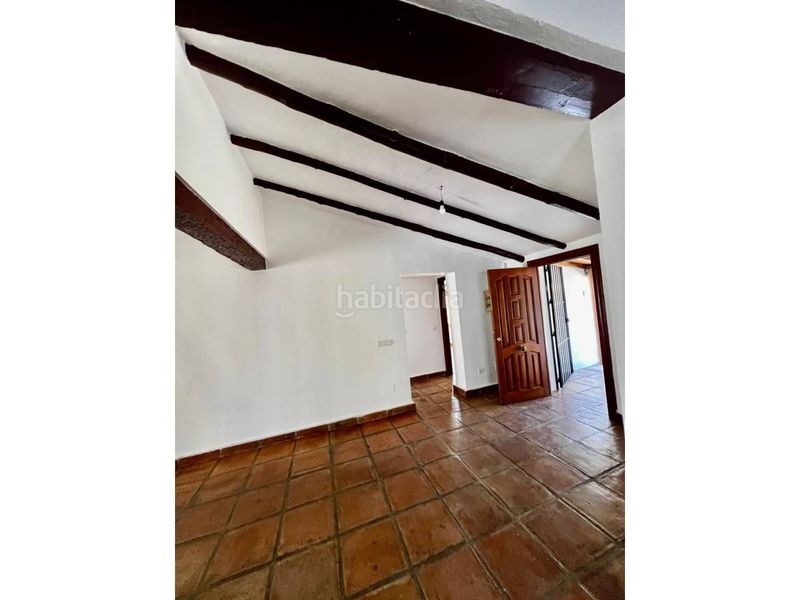 Foto f6734269-e10b-4547-8b09-eaece0cc7000. Casa amb aparcament piscina a Viñuela