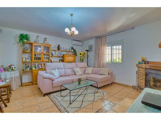 Mas à Calle paraje de pilarejo 1. Chalet rustico en venta en alcaucín
