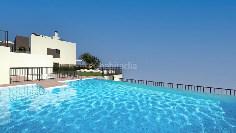 Foto 94c6ac94-6940-4070-8edb-4c5585810e34. Casa 210m<sup>2</sup> a avenida condado de huelva 118 a Viña Málaga Torre del Mar