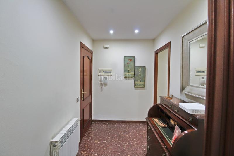 Foto f179d268-577f-42d8-9f5c-8932ee0f1633. Flat with heating parking in La Torrassa Hospitalet de Llobregat (L´)