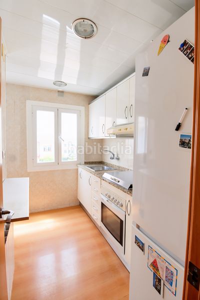 Foto 4bfcbd38-3c95-4e2f-96c8-274919f8d310. Piso en Can Vidalet Esplugues de Llobregat