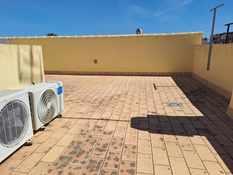 Foto 477afe57-b0e5-4481-a948-ca9315d5e224. Maison jumelée avec chauffage parking piscine dans Arco Norte - Avda España Dos Hermanas