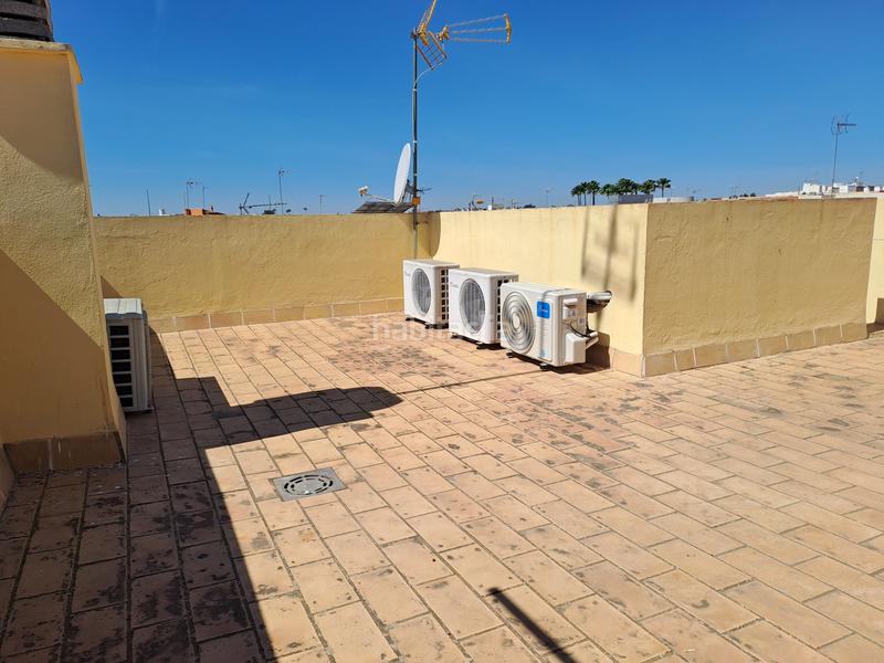 Foto 14aaa93e-7bae-4984-a2a0-f0398e40cbde. Semi detached house with heating parking pool in Arco Norte - Avda España Dos Hermanas