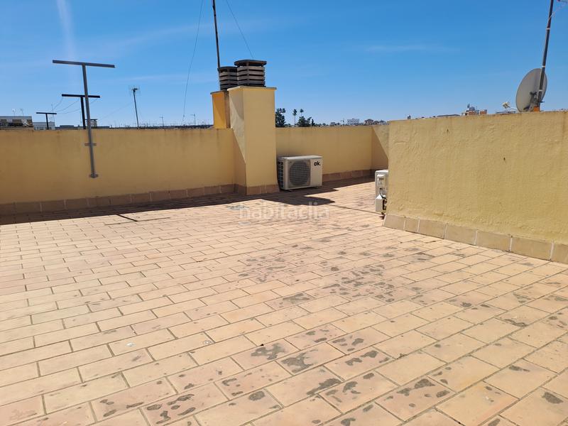 Foto 4175f402-bdfe-4be3-b3d5-d50ee98c3959. Semi detached house with heating parking pool in Arco Norte - Avda España Dos Hermanas