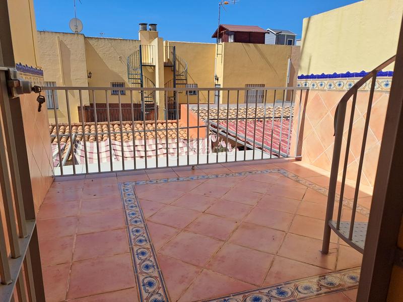 Foto 49fc184f-5e73-4e48-8414-6b76082e3d1f. Semi detached house with heating parking pool in Arco Norte - Avda España Dos Hermanas