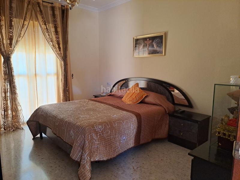 Foto e89f0210-1d5c-4469-a54c-54cbbcc698d7. Semi detached house with heating parking pool in Arco Norte - Avda España Dos Hermanas