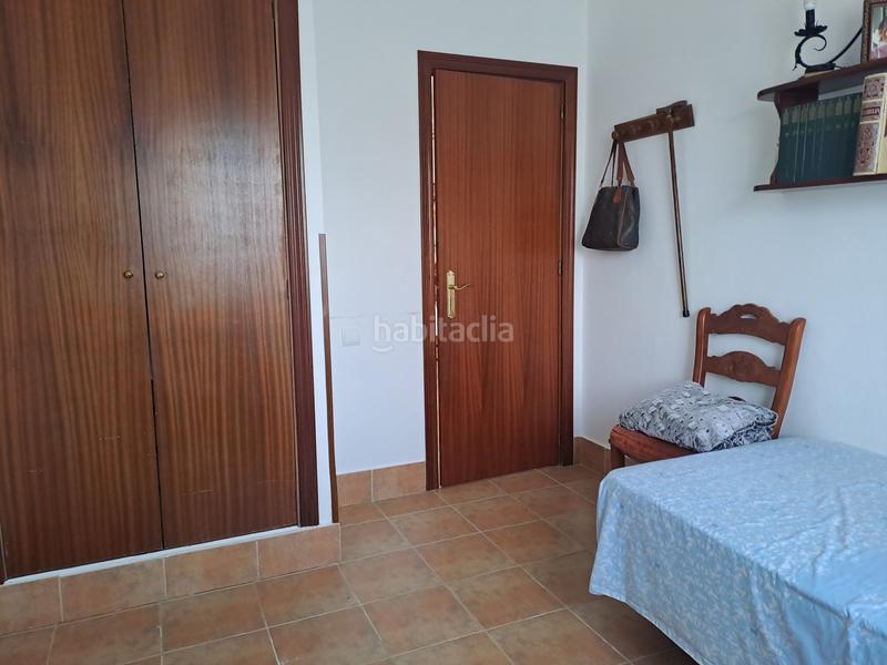 Foto 3dc37019-21a0-4e81-880e-bd4435f9ce17. Chalet parcela rustica en los palacios con parcela de 800mts y 120 mts construidos, la vivienda cuenta con 3 dormitorios, salón-comedor en Palacios y Villafranca (Los)
