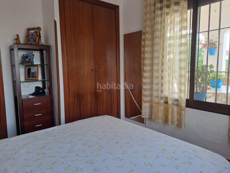 Foto 4e4fd4c8-4c2a-4309-8dfb-5ca01367be80. Chalet parcela rustica en los palacios con parcela de 800mts y 120 mts construidos, la vivienda cuenta con 3 dormitorios, salón-comedor en Palacios y Villafranca (Los)