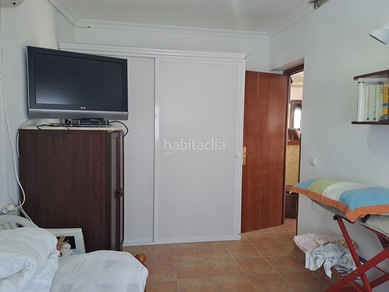 Foto 5e492ad6-d390-4a2c-a097-84f5c42e2def. Chalet parcela rustica en los palacios con parcela de 800mts y 120 mts construidos, la vivienda cuenta con 3 dormitorios, salón-comedor en Palacios y Villafranca (Los)