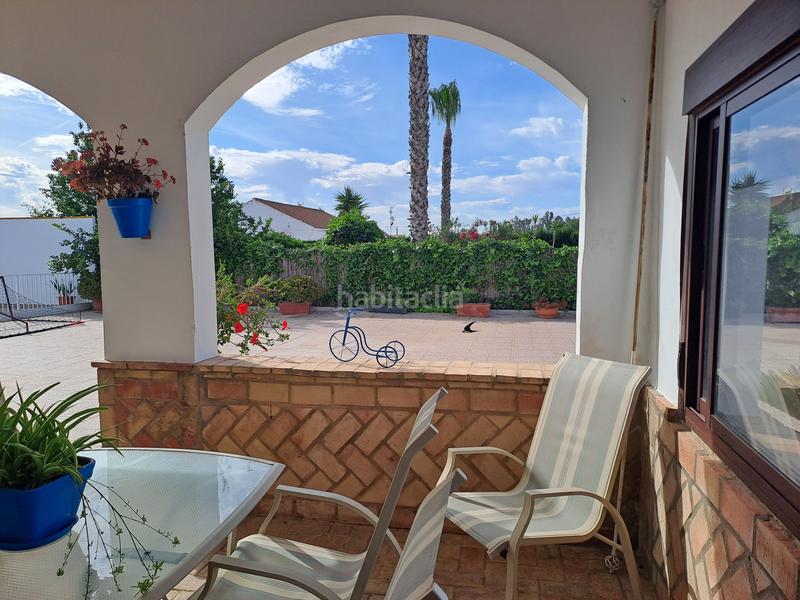 Foto 606cce67-e630-4811-803c-d2762e5c8e21. Chalet parcela rustica en los palacios con parcela de 800mts y 120 mts construidos, la vivienda cuenta con 3 dormitorios, salón-comedor en Palacios y Villafranca (Los)