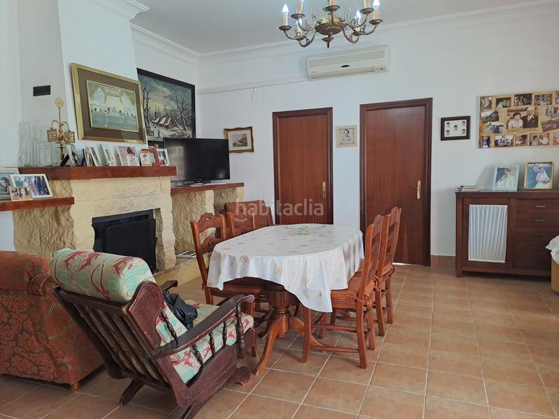 Foto 964e1391-a99a-400f-96c7-265649f0b0a5. Chalet parcela rustica en los palacios con parcela de 800mts y 120 mts construidos, la vivienda cuenta con 3 dormitorios, salón-comedor en Palacios y Villafranca (Los)