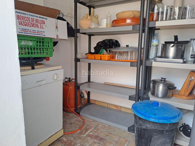 Foto b951b5eb-fc43-4181-915a-62d6ee1a62fd. Chalet parcela rustica en los palacios con parcela de 800mts y 120 mts construidos, la vivienda cuenta con 3 dormitorios, salón-comedor en Palacios y Villafranca (Los)