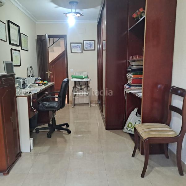 Foto 5d715684-c83a-40db-93ca-853e35c97d78. Doppelhaus mit parking pool in Arco Norte - Avda España Dos Hermanas