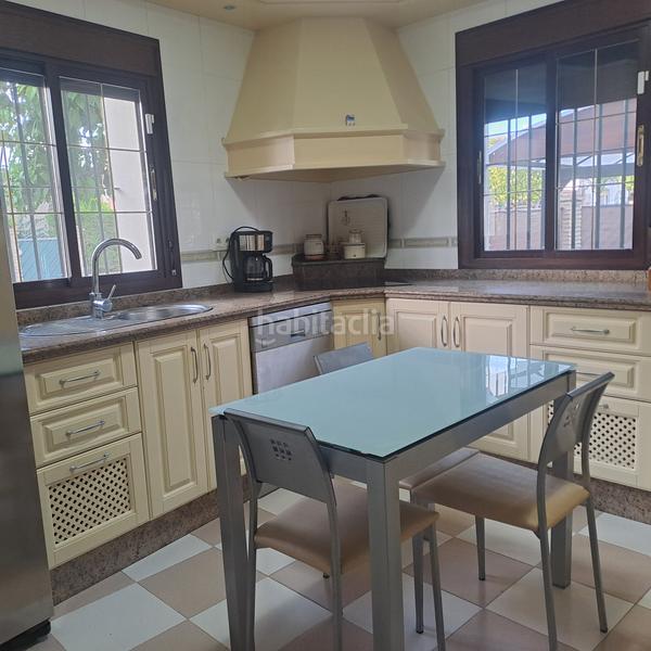 Foto 83fc2288-7af1-4068-b890-2fcd9f293ed7. Doppelhaus mit parking pool in Arco Norte - Avda España Dos Hermanas