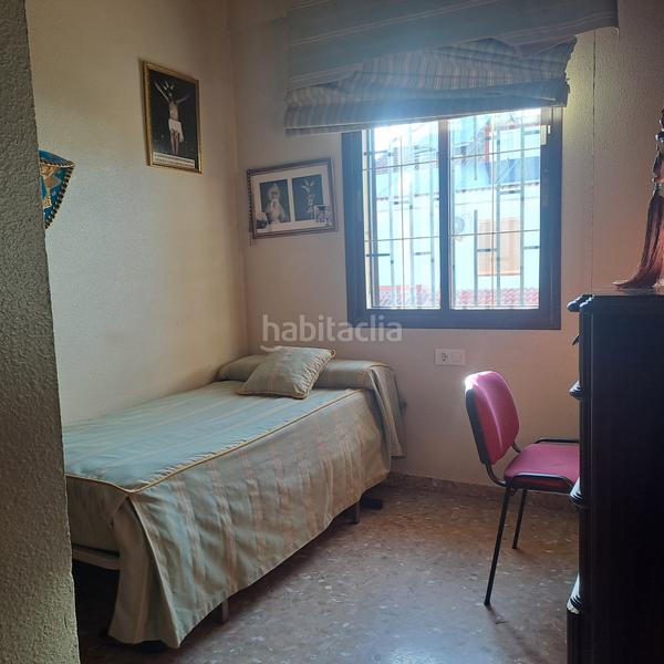 Foto 87ddf287-cf14-43a1-ab01-261fb806633c. Doppelhaus mit parking pool in Arco Norte - Avda España Dos Hermanas