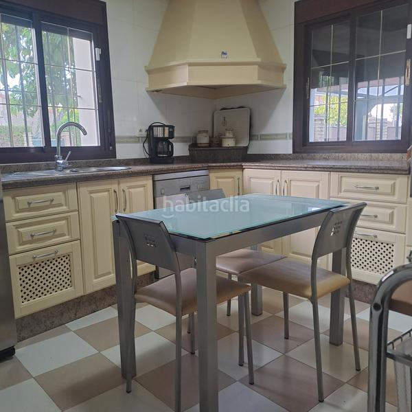 Foto 8c341d87-dc67-4cd0-8f39-96119cb7a224. Doppelhaus mit parking pool in Arco Norte - Avda España Dos Hermanas