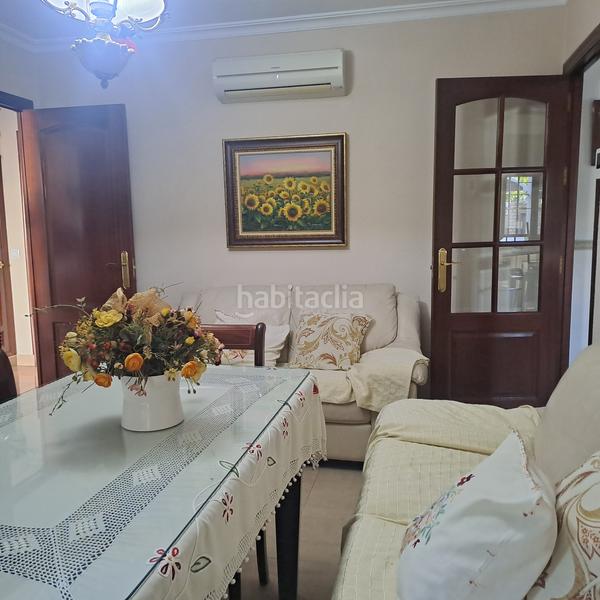 Foto a2a99b56-4476-4422-af97-41aef47bb5d8. Doppelhaus mit parking pool in Arco Norte - Avda España Dos Hermanas