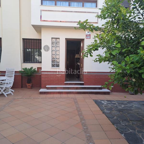 Foto bd85e2ca-c1be-4417-bf7f-3528bf39ee50. Doppelhaus mit parking pool in Arco Norte - Avda España Dos Hermanas