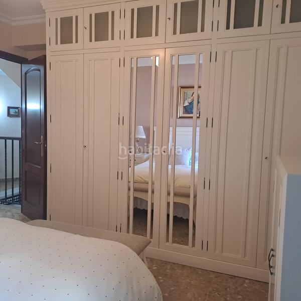 Foto f3f910c2-9709-4c4f-bc9f-a72556d14433. Doppelhaus mit parking pool in Arco Norte - Avda España Dos Hermanas