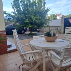 Casa bifamiliare en Arco Norte - Avda Espaa. Amplia casa reformada junto al parque de san hilario, consta de
