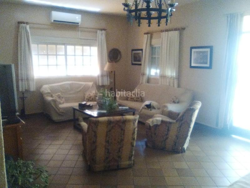 Foto 012c1381-44dc-45d1-a7ea-fd2327a1bdaa. Chalet mit kamin parking pool in La Paz Alcalá de Guadaira