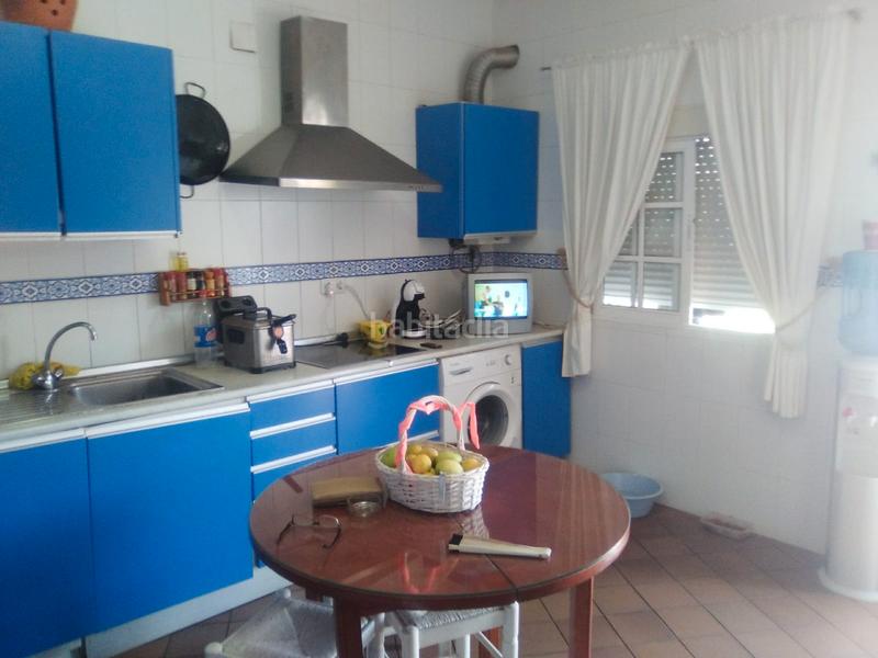 Foto a41361e5-4229-42a5-b0c3-f82db9db065f. Chalet mit kamin parking pool in La Paz Alcalá de Guadaira