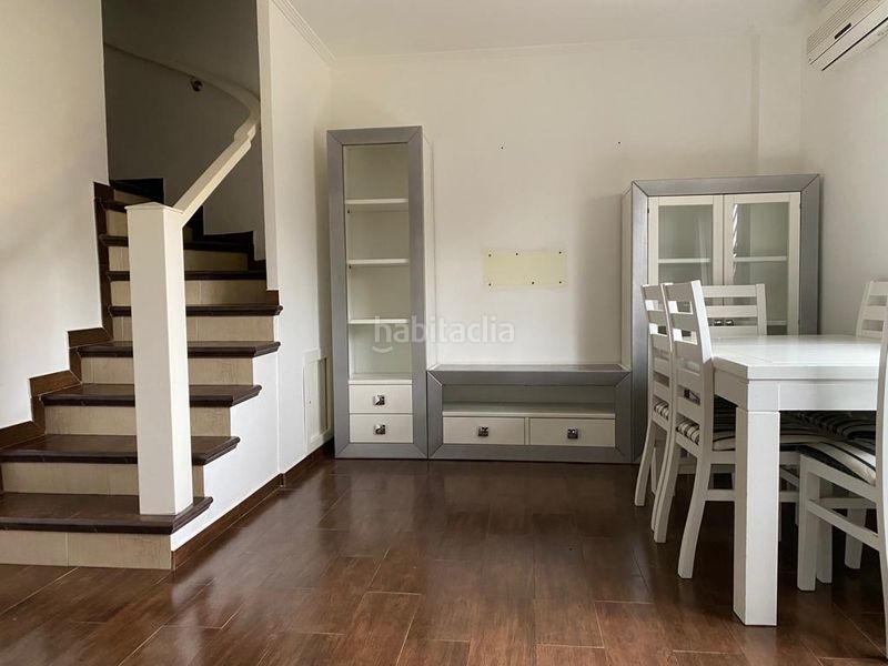 Foto be683c3b-8203-409d-89a9-3479ae7271e4. Location duplex avec parking dans Vista Azul - Consolación Dos Hermanas