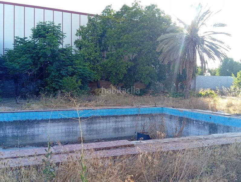 Foto a0b5e7df-2ce2-4d8a-b6ce-b732a828ed83. Finca rústica a La Hacienda - Nueva Andalucía Dos Hermanas