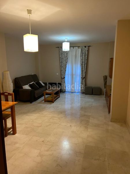 Foto d15ce05b-2697-4eeb-b5b1-7b0e25a3b158. Rent flat with parking in Centro - Doña Mercedes Dos Hermanas