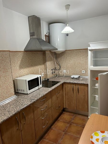 Foto fb0d5350-d834-419a-8cc4-324659268ab9. Rent flat with parking in Centro - Doña Mercedes Dos Hermanas