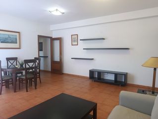 Rent Flat  Avenida de adolfo suárez. Piso seminuevo en dos hermanas, zona arco norte, consta de 3 dor