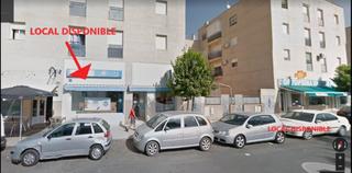 Location Local commercial  Avenida brigadas internacionales. Local de 110mts con escaparate junto al hospital chare, está dis