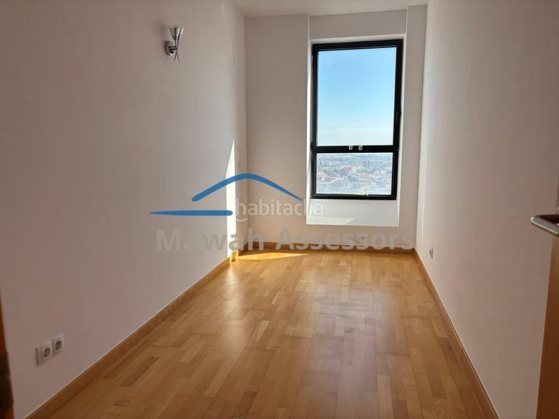 Foto 1526a942-d09c-4ebd-8037-b929fc0ba4c7. Piso  3 habitaciones venta en Creu Alta Sabadell