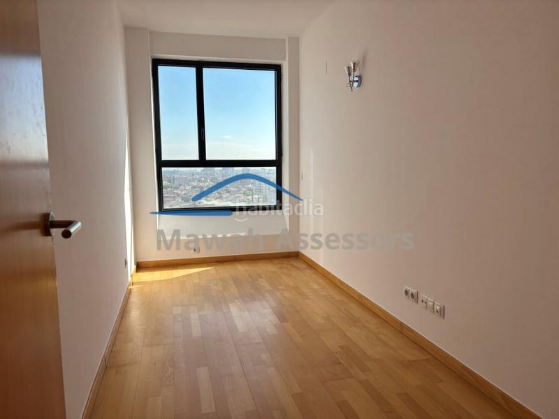 Foto 9e0da478-9812-4a6b-b645-427fd9415fa9. Piso  3 habitaciones venta en Creu Alta Sabadell