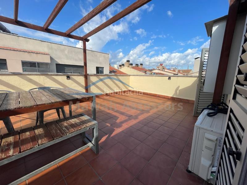 Foto d179ec10-1f88-4efe-9adf-b5a0e51297d7. Pis amb aparcament a Covadonga Sabadell