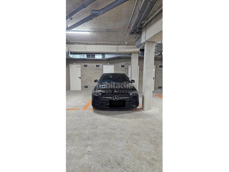 Foto e2fb5982-6a58-493c-b754-97a9e6c6a4a7. Location appartement avec parking dans Centre Sabadell