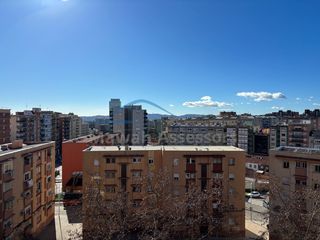 Etagenwohnung  Plaza espanya d'. Piso 4 habitaciones venta sabadell