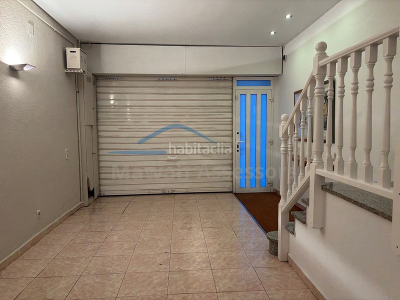 Foto 4685b990-cbbe-47ab-ae0c-0ee84fac47d5. Casa amb aparcament a Centre Sabadell
