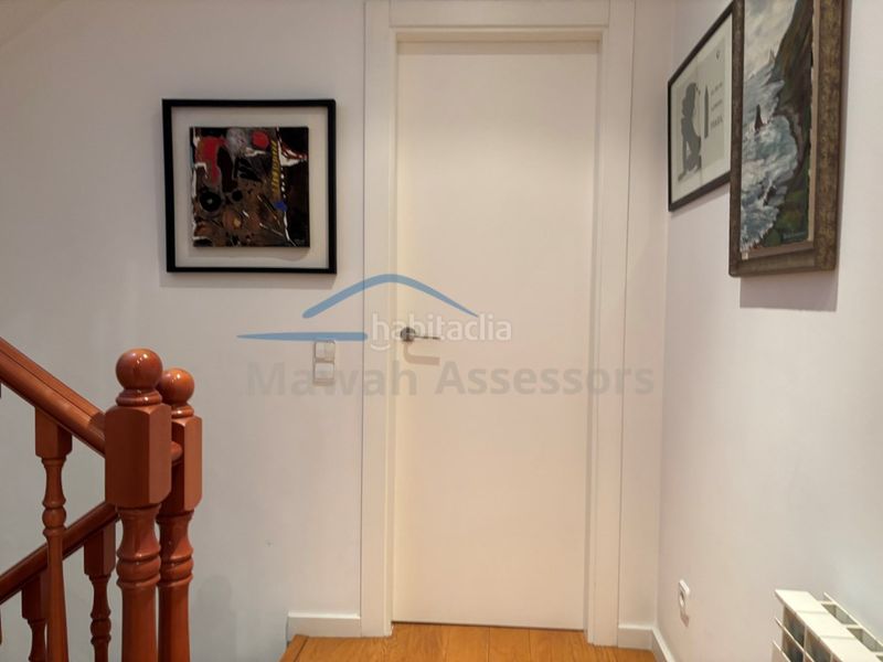 Foto 74eddb26-b052-43be-9475-45c5eba609ff. Casa amb aparcament a Centre Sabadell