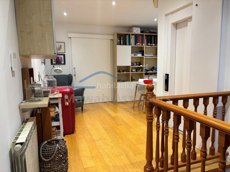 Foto 87e3f18e-6e96-4fc7-be8c-57d26fc29e0e. Casa amb aparcament a Centre Sabadell