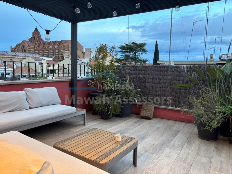 Foto d1b0eeb5-f62b-4cb7-95dd-88cf9c06173c. Casa amb aparcament a Centre Sabadell