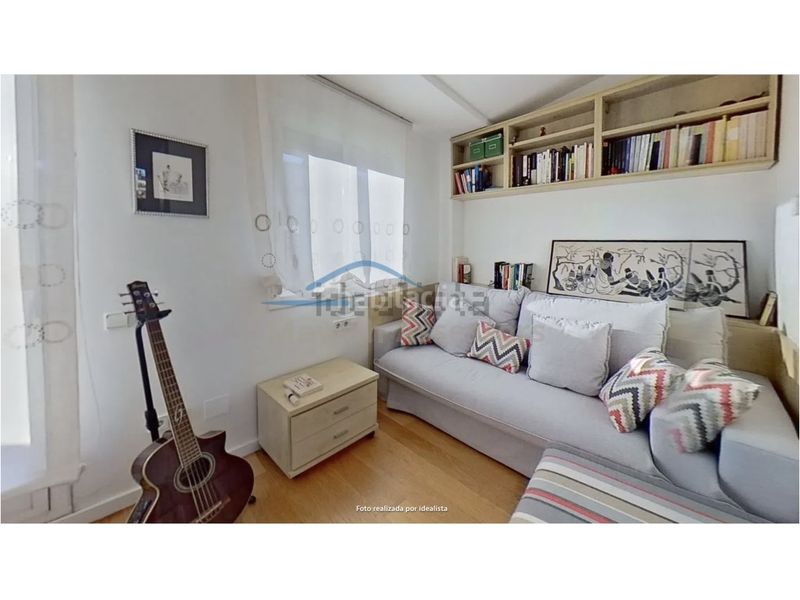 Foto f2d6d8bd-f1b2-425a-b078-b9416ca6d1d5. Casa amb aparcament a Centre Sabadell