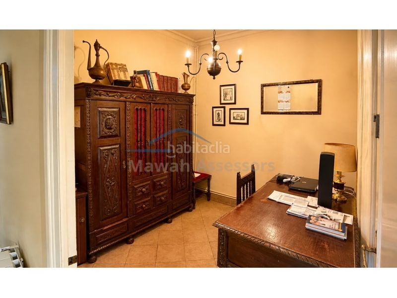 Foto 497c650c-b816-495f-bf8f-946c4e056395. Casa a Centre Sabadell