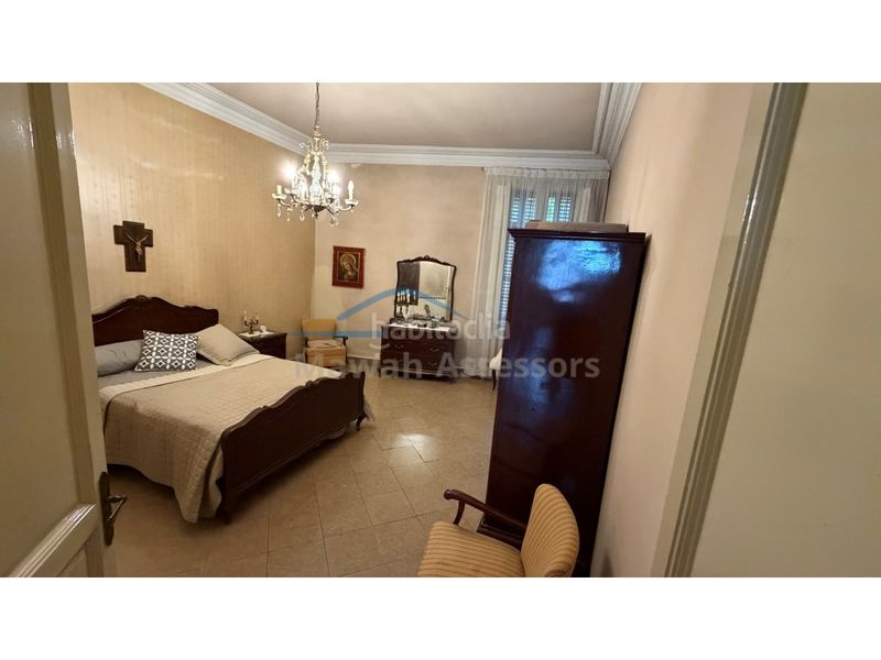 Foto b832f573-ea30-4bb6-812f-cf25bf9608fa. Casa a Centre Sabadell